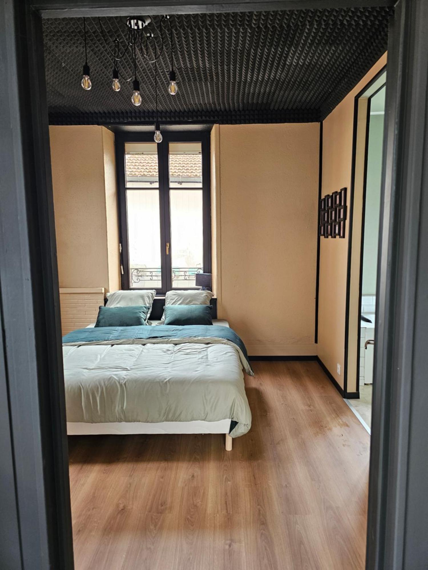 Apartamento Black Box Cinema Avec Balneo